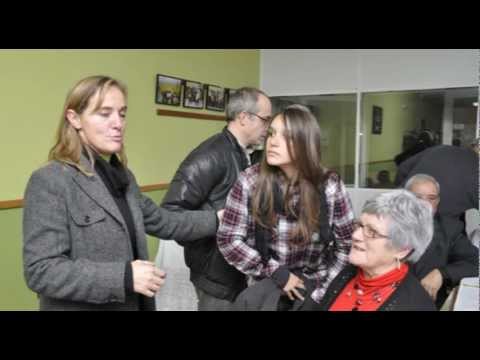 Vera Santos canta ao vivo