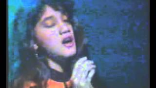 Download lagu Nike Ardilla Izinkanlah Live Promo TV3 Malaysia mp3 Download lagu Nike Ardilla Izinkanlah Live Promo TV3 Malaysia mp3