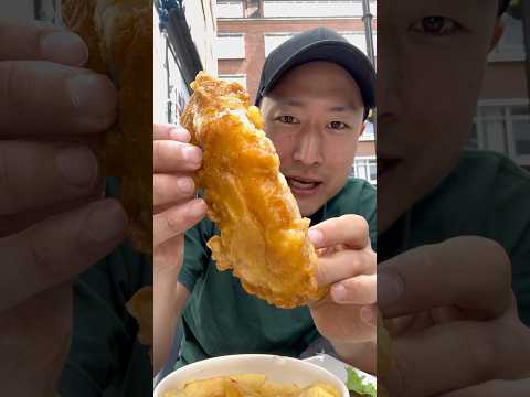 I Tried FISH & CHIPS🍟🇬🇧