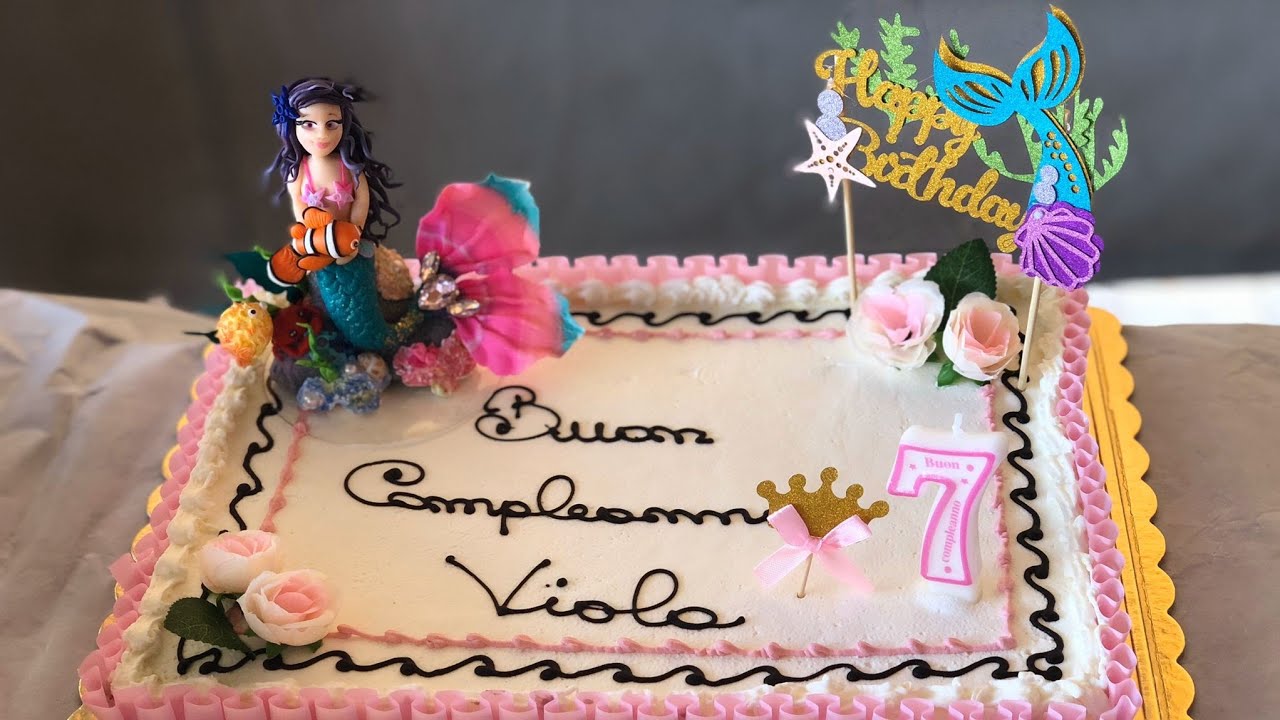 Prepariamo tutto per la festa a tema sirenetta//torta finta con caramelle?????