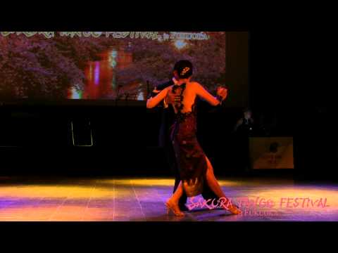  a  dance  to  the  tango  "  El Huracan  "  by  Edgardo Donato  at  Sakura Tango Festival  in  2015
