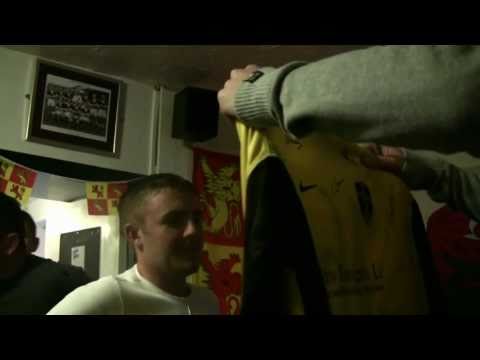 Y Crys Melyn - John Hartson yn Llanllyfni