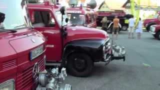 preview picture of video 'Obertrum: Bauernherbst 2013, Feuerwehr-Oldtimer, #20'