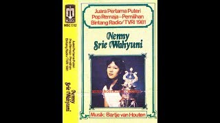 Download lagu NENNY SRI WAHYUNI -- KEMELUT KABUT mp3