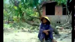 preview picture of video 'PHU MY-BINH DINH-VIETNAM, ngoại cảm tìm mộ ông trẻ NGUYỄN ĐỨC LONG  (mp4)'