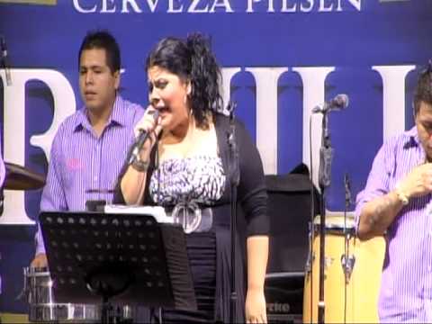 Lynn Paz 2012 La mitad perfecta- Promesas de amor- Lejos de ti 1