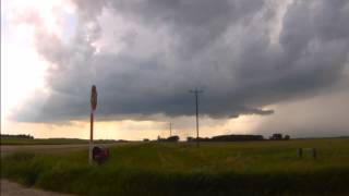 preview picture of video 'Base of rotating supercell near Pipestone Manitoba July 3 2012'