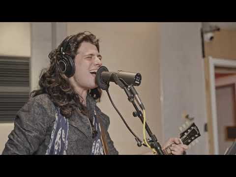 Alex Kilroy - Rock 'n' Roll Song ( Live Performance )