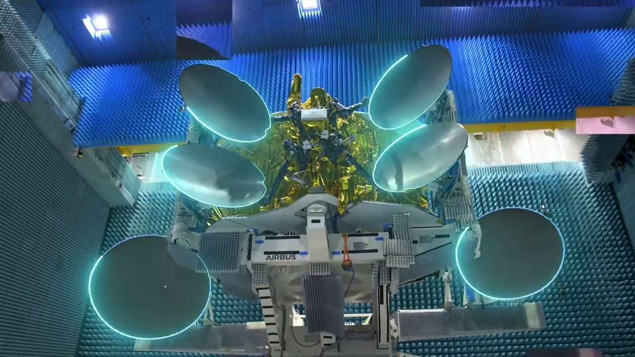 OneSat - new generation fully reconfigurable satellite