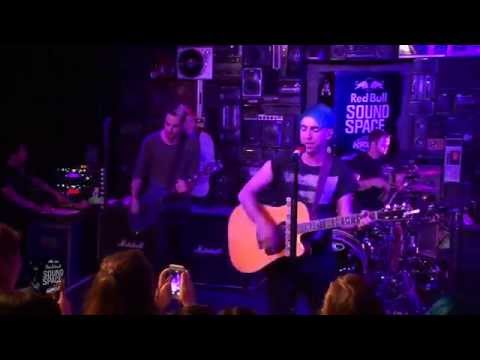 All Time Low - Tidal Waves (Live at KROQ Red Bull Sound Space)