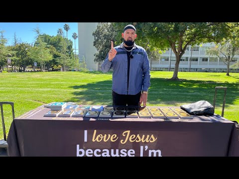 Giant Muslim Teaching University Students About Islam || EP.39