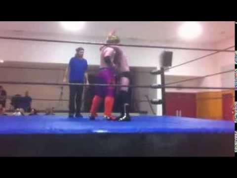 Colton Kelly vs. Andrew Hawkes