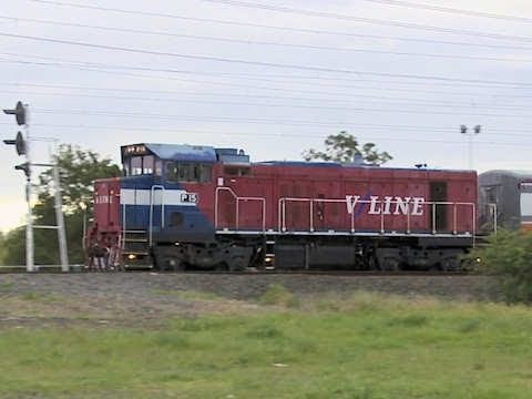 V/line passenger train with "P class" locomotives in Melbourne (September 2009) - PoathTV Railways