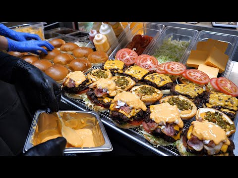It tastes crazy!! American Bacon Dip Cheese Double Burger, Beef Burger / Korean street food