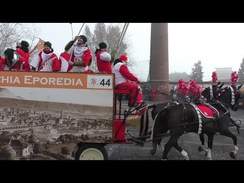 La Vecchia Eporedia carro da getto - Carnevale Ivrea 2016