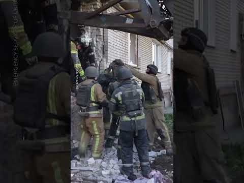Three rescued, one killed in Russian drone strike on Ukraine block | AJ #shorts