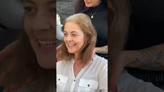 Ich finde der Wahnsinn wie sie sicher, selbstbewusster, elegant, sexy, ❤️#grauehaare #hairstyle