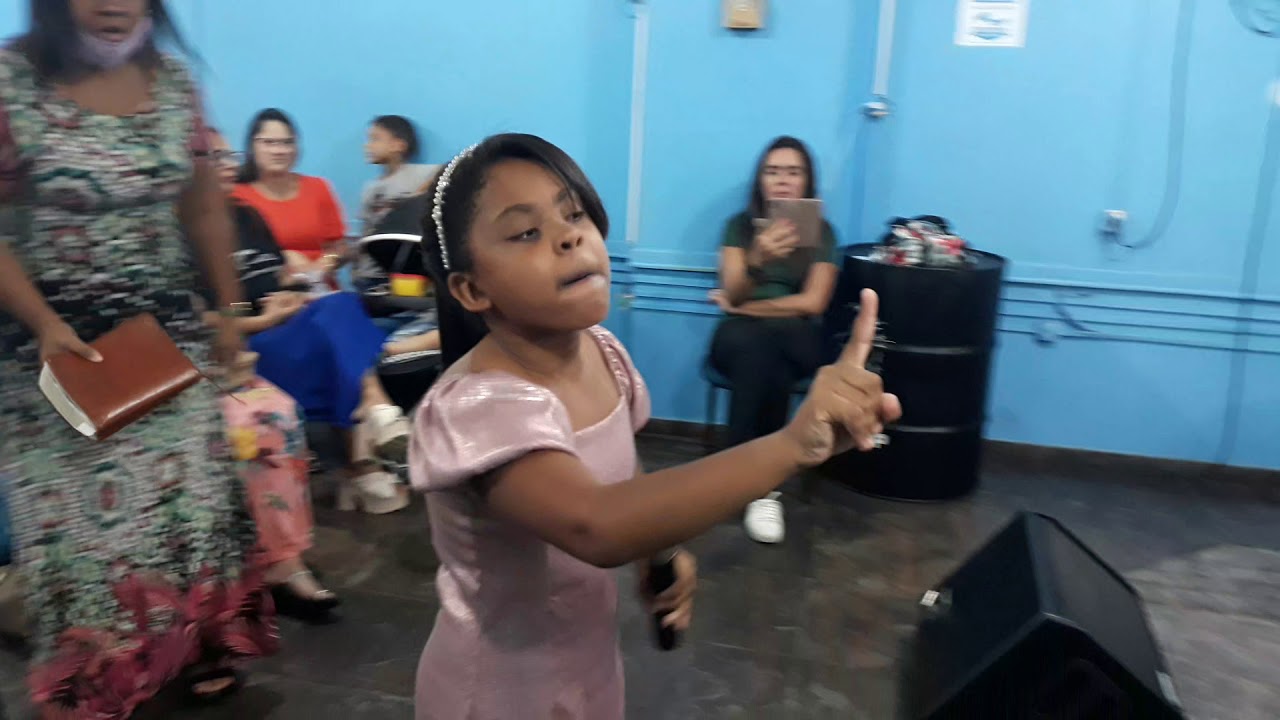 Ana Júlia canela de fogo - Ezequiel 37.3  foi bença