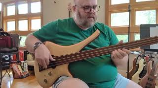 Video thumbnail for Marleaux Diva Fretless 4-string bass - Quick Demo by FretSpot