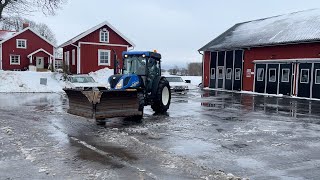 New Holland T4.100F wheel tractor | Image 4 - Agroline