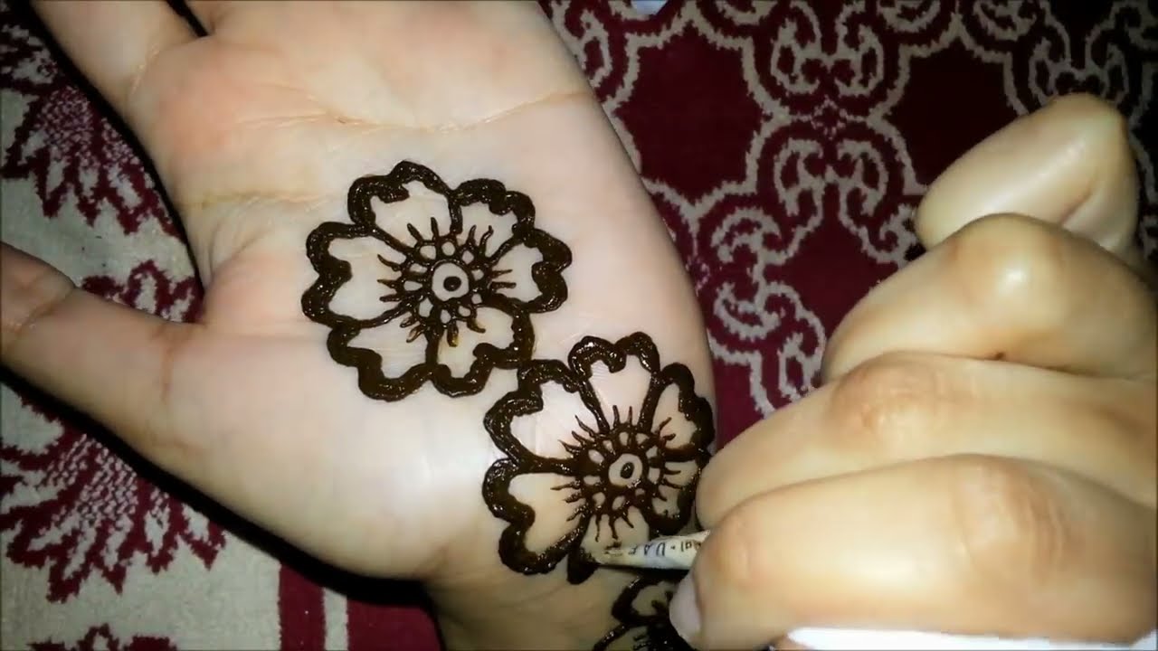simple floral henna arabic fusion style mehndi design by mehr mehndi