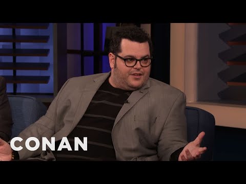 Fans Love Josh Gad’s "Forensics" Videos - CONAN on TBS