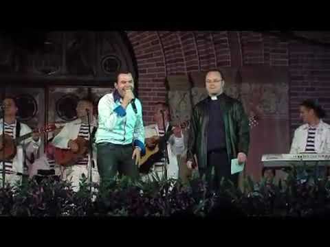 Padre Aicardo y Jhony Rivera a Dúo Lindo Tema