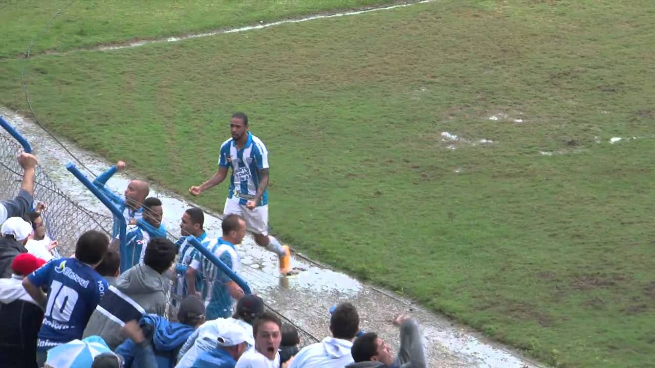 Golaço de Anderson Lopes no Clássico