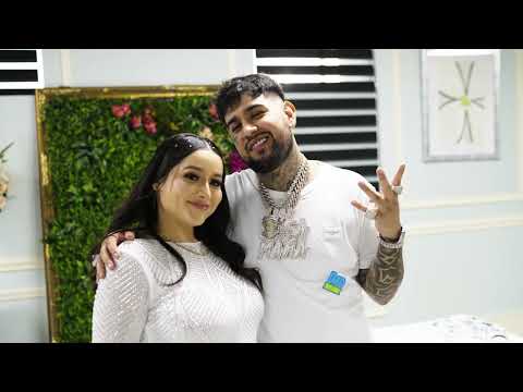 Julianno sosa - Mia Martinez