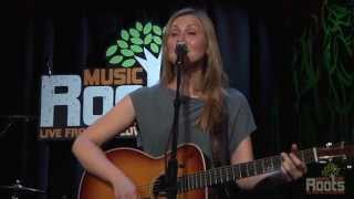 Nora Jane Struthers & The Party Line "Travelin' On"