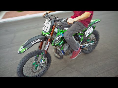 why this KX250 2 STROKE is the BEST DIRT BIKE!