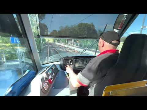 Alstom Citadis X05 going 72 km/h!