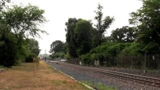 preview picture of video 'Railfanning NJT and ACES at Berlin, NJ 6/10/11'