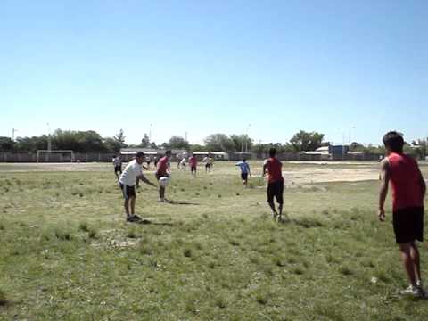 El equipo del Club Guiraldes sigue con los entrenamientos.
