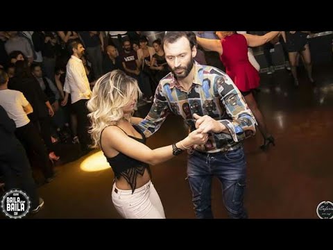 Ambra Sabatini & Marco ► Así Se Baila at Salsa Night Social Contest :: Matrioska (audio ON⬇)