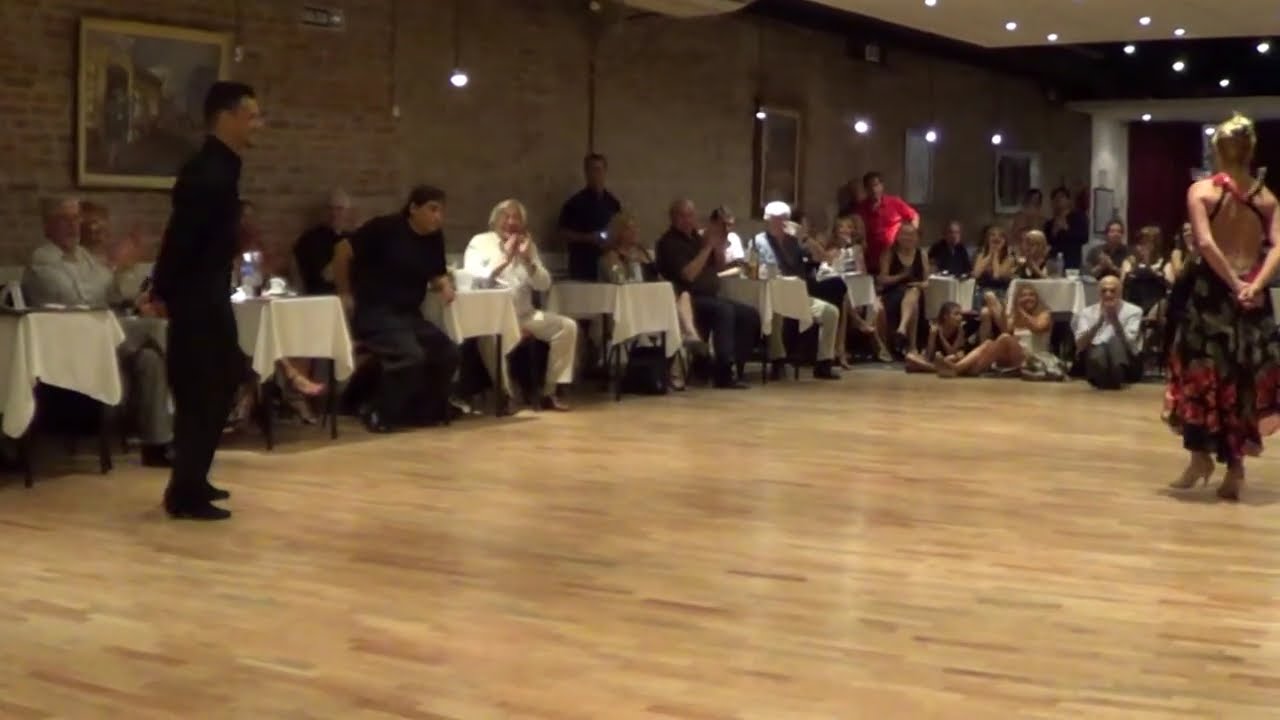 Alejandra Mantiñan y Leandro Palou Tango "Humillación" En: Obelisco Tango (Jueves 09-01-14) 4/4