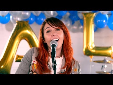 Tiny Stills - La La (Official)