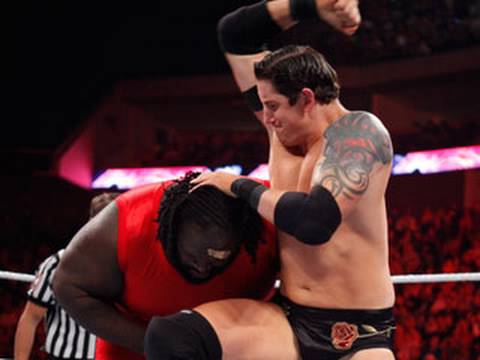 Raw: Mark Henry vs. Wade Barrett