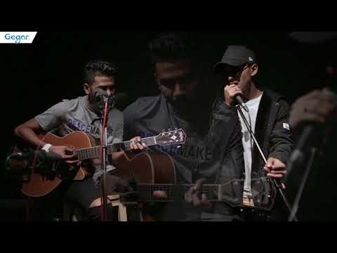 Sesat Dalam Rindu-Aiman Tino