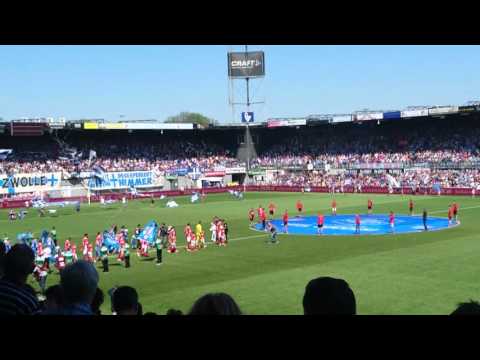 Opkomst PEC Zwolle - PSV (1-3)