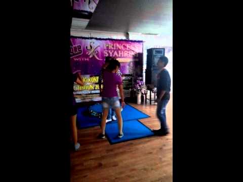 Dibalik Cadar Biru - John Liuno