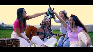 Flores Blancas Music Video