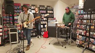 Black Foxxes - Breathe (live at HMV Bristol 19.03.18)