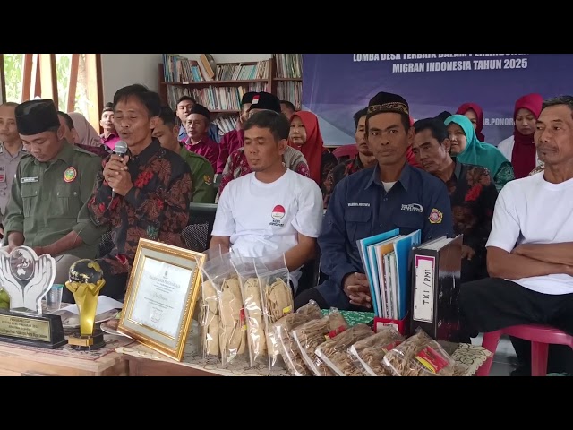 Barno, Kades Bringinan Jambon saat Pemaparan dalam Lomba Desa