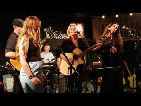 Ride Around - Elisabeth Andreasson, Hege Øversveen og Caroline Bonnet