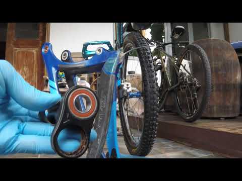 2 minute job - Pivot Mach 5.5 frame bearings change.