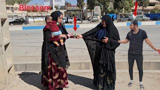 Download lagu Sholeh went to visit her daughter Shokoofeh while Hossein was hospitalized. mp3