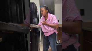 Trapped in the closet 😭 (chapter 9)