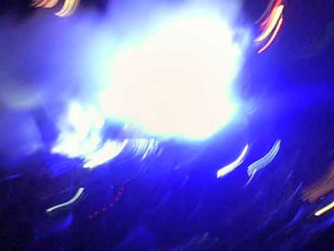 Avicii drops dada life!! @ ume kick out the epic mf!!!