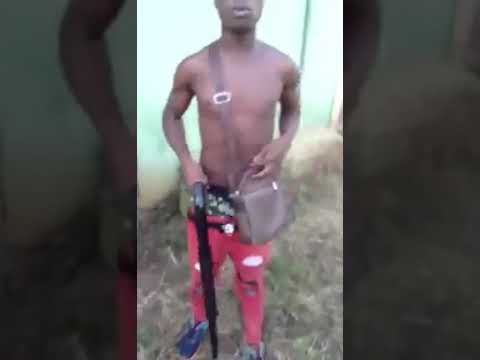 Man fight  cultist preparing to kill  Black Axe members in  kill Benin!